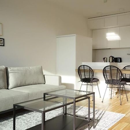 Apartment With Terrace Near Metro Station And Spa Bécs Kültér fotó