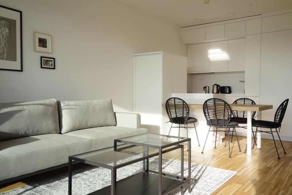 Apartment With Terrace Near Metro Station And Spa Bécs Kültér fotó