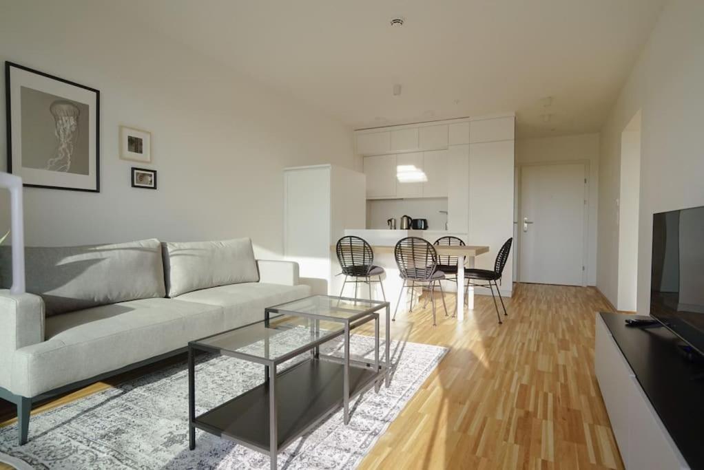 Apartment With Terrace Near Metro Station And Spa Bécs Kültér fotó