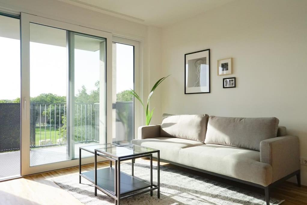 Apartment With Terrace Near Metro Station And Spa Bécs Kültér fotó