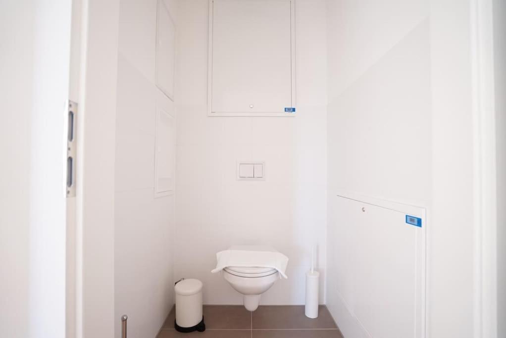 Apartment With Terrace Near Metro Station And Spa Bécs Kültér fotó